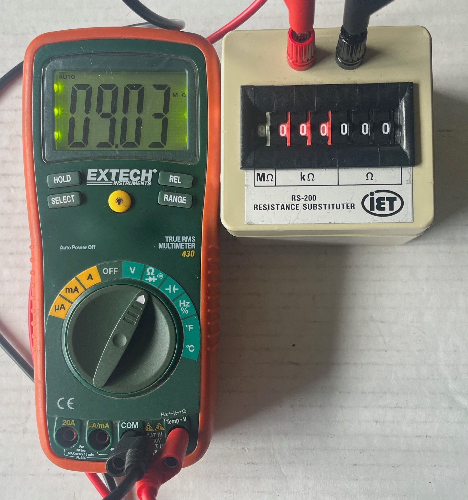Extech 430 True RMS Digital Multimeter w/TL809 Test Lead Set in 2 Soft Cases