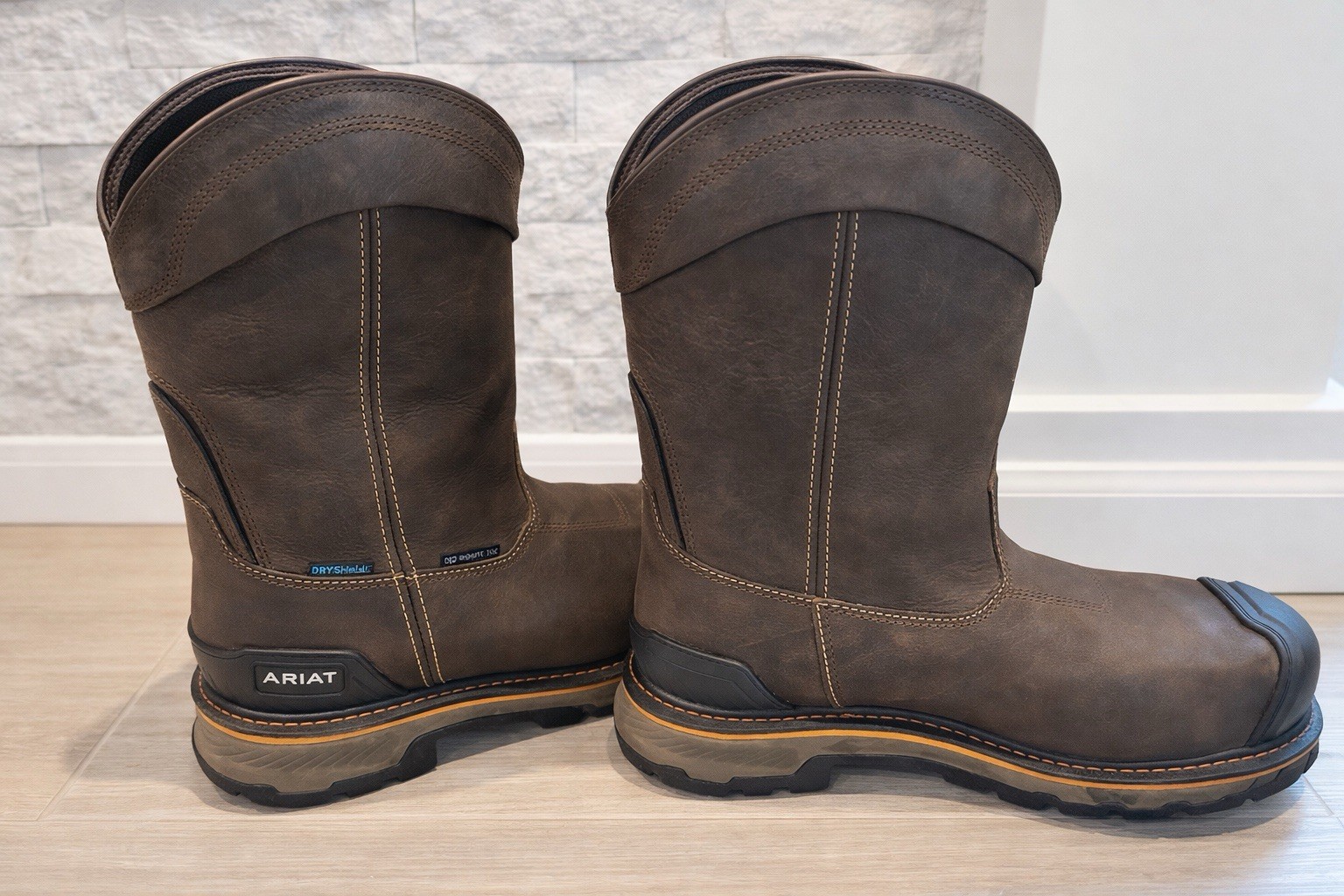 Ariat DRYShield Composite Toe Waterproof Work Boots Size 10 1/2 EE