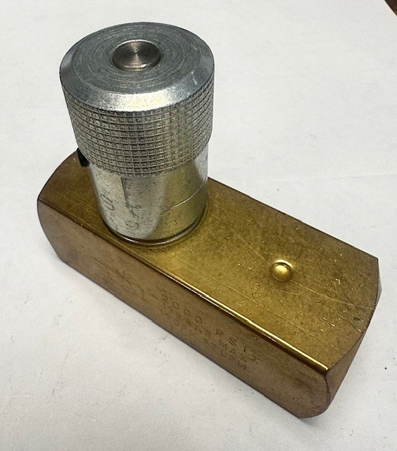 PARKER F800B Hydraulic Flow Control Valve 2000PSI 138 Bar Max 15GMP 1/2″ NPT