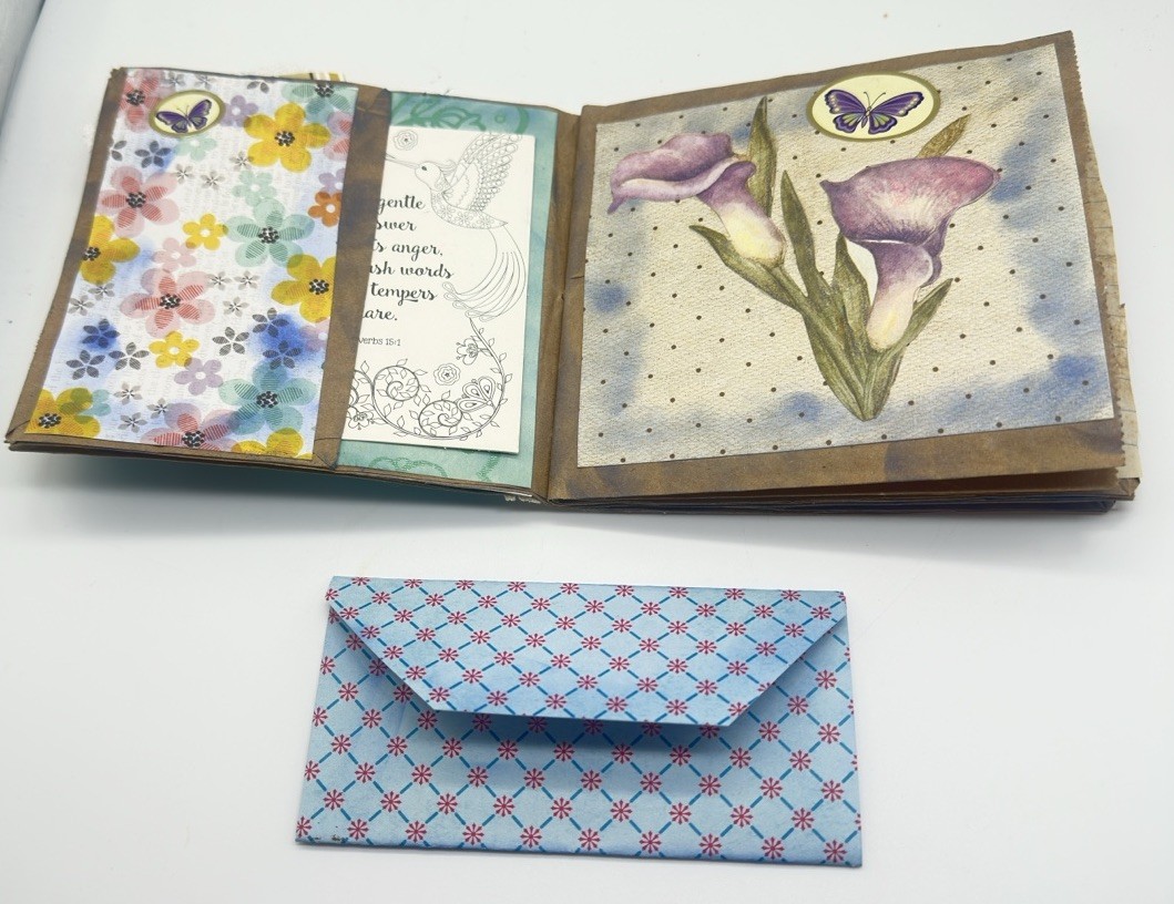 Junk Journal Delight Themed Medium Is Brown Paper Bags And Coffee Dyed Paper