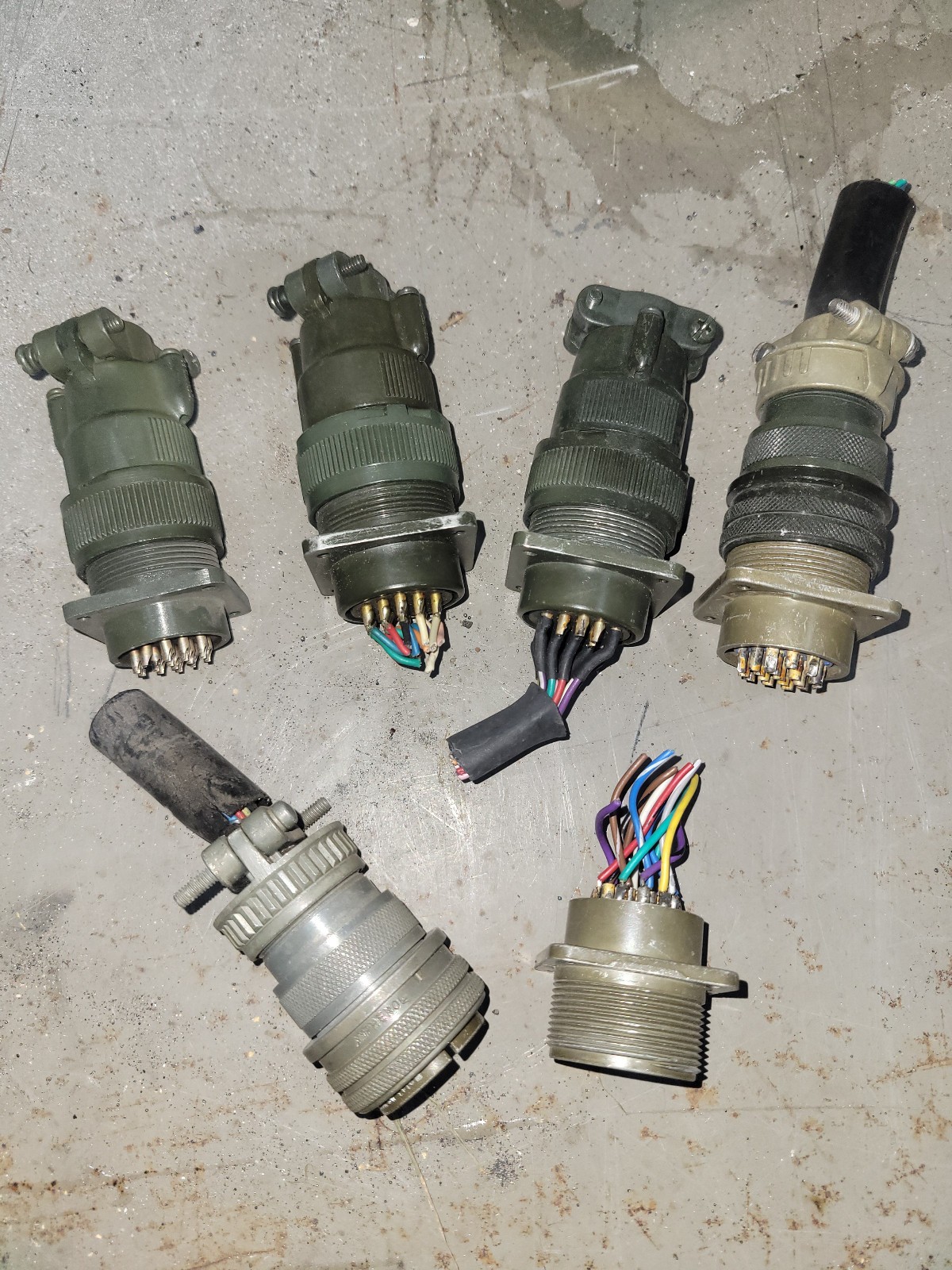 ITT CANNON 19 Pin Plug Connector Cannon G Mil. Spec Circular Connector LOT of 5