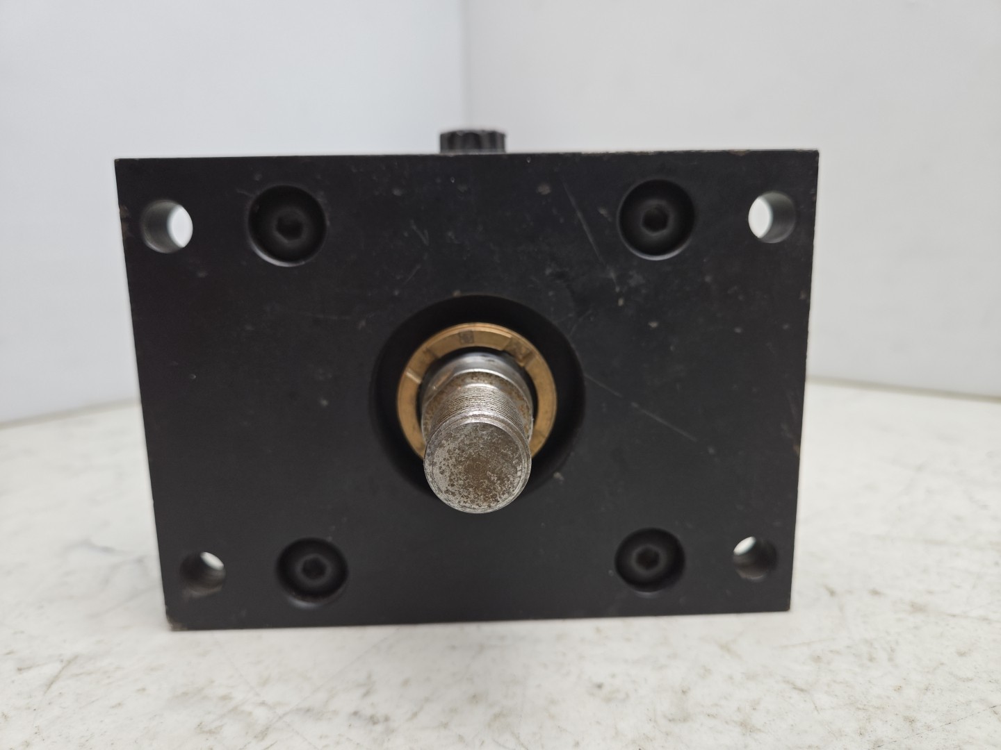 Schrader Bellows Pneumatic Cylinder 12″ Stroke 4″ Bore 250 Psi FW2E112321 12.000
