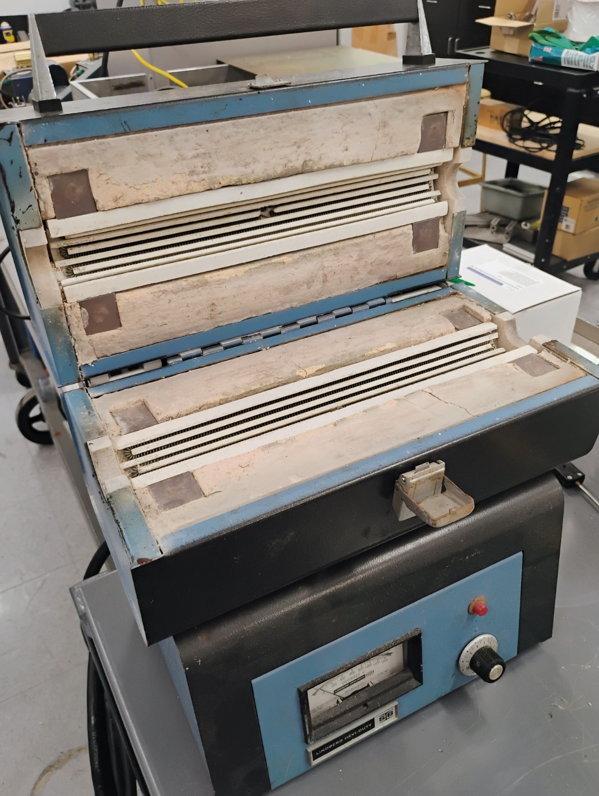 Lindberg Hevi-Duty Tube Furnace 1010 C 110V 800W