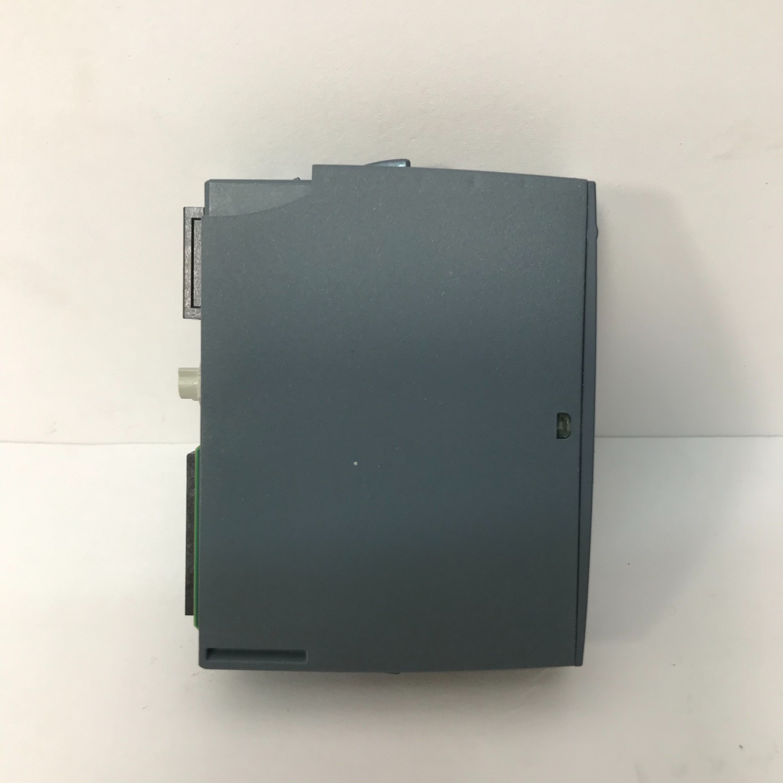 Siemens Simatic S7 6ES7135-6GB00-0BA1 Analog Output Module- New Unused Surplus