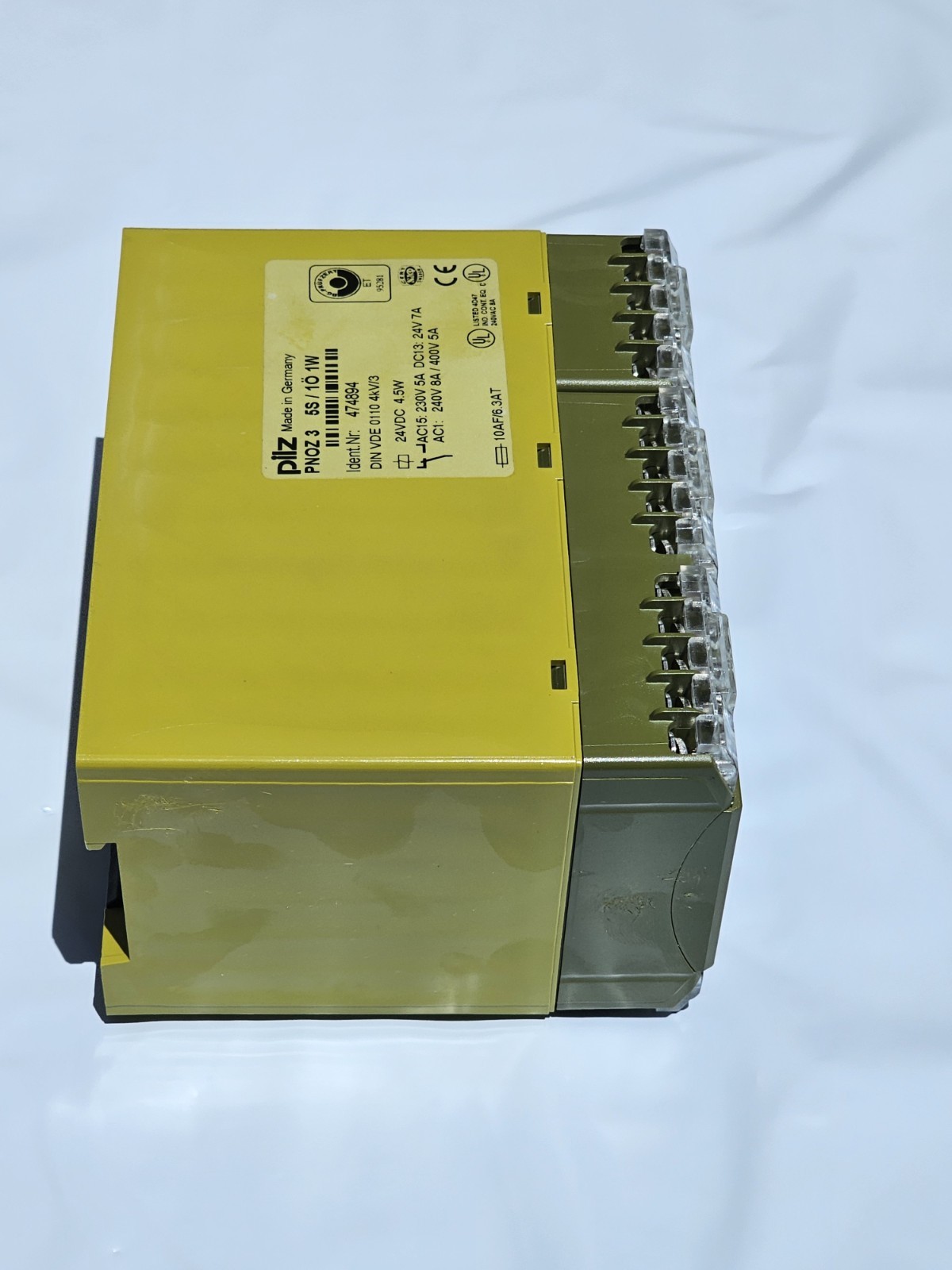 PILZ PNOZ 3 SAFETY RELAY 474894 24Vdc 4.5W PNOZ/3 24VDC 5S 1O 1W