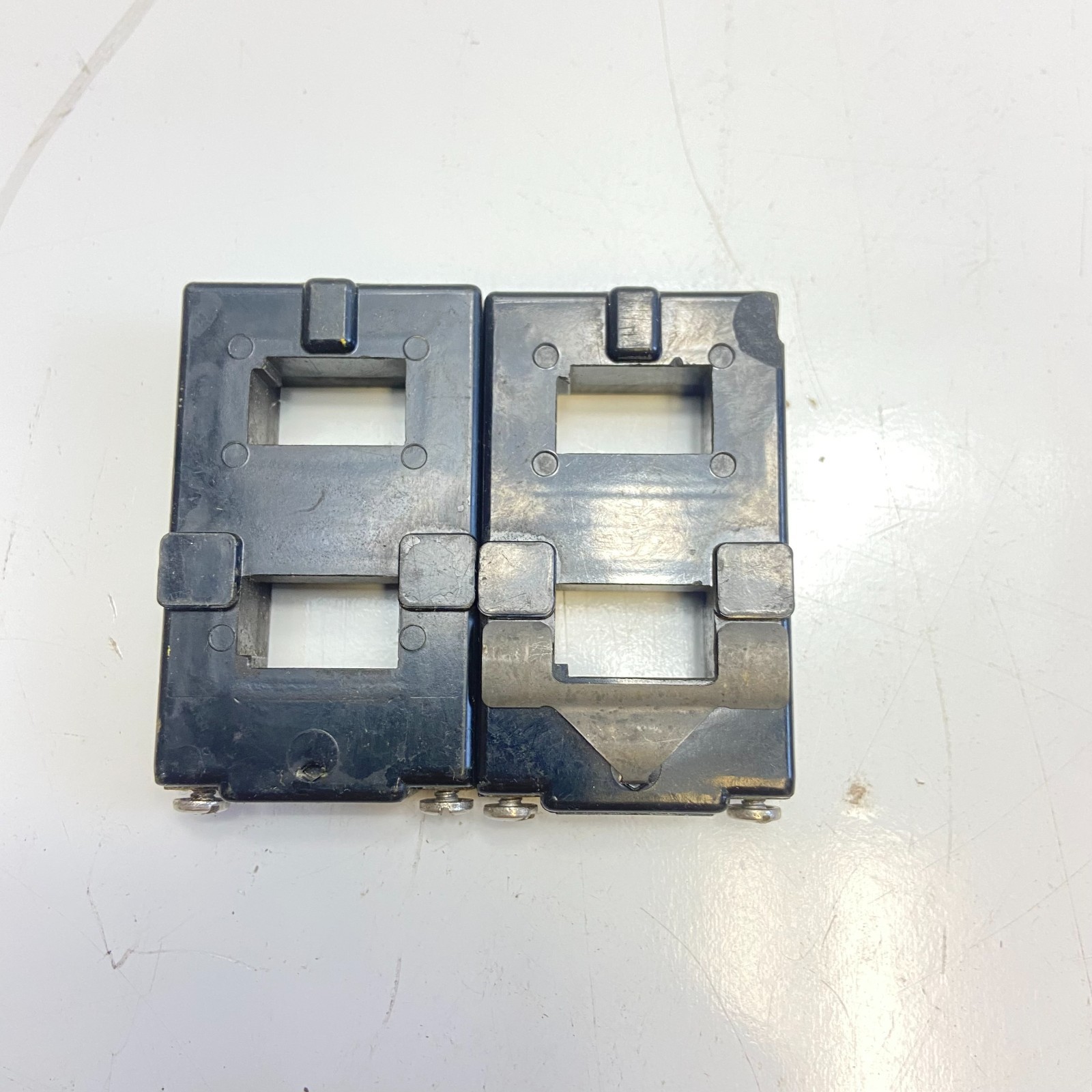 ALLEN BRADLEY 70A81 COIL 550/600V (LOT OF 2)