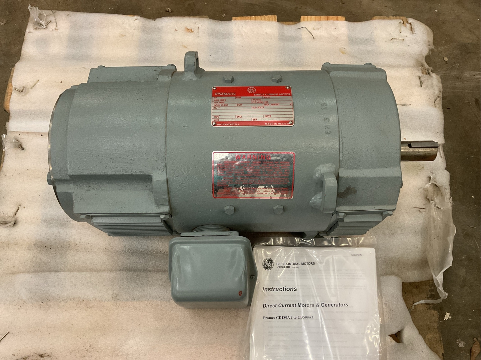 GE Kinamatic Direct Current Motor 7.5 HP 1750 RPM Type CD218AT 5CD152NA020B006