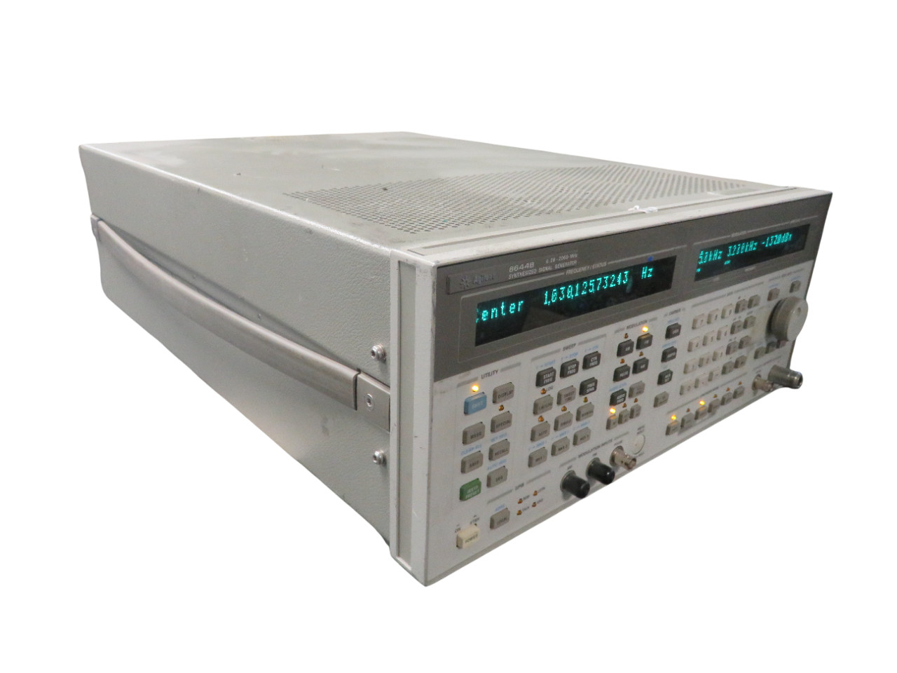 Agilent 8644B Synthesized Signal Generator 0.26-2060 MHz – Free Shipping