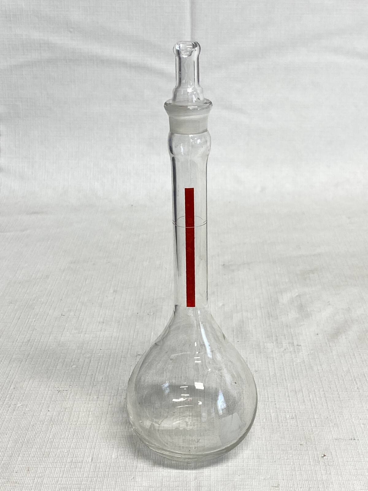 KIMAX Glass 200mL Class A TC Volumetric Flasks w/ Red Strip #16 Stpr 28013-200