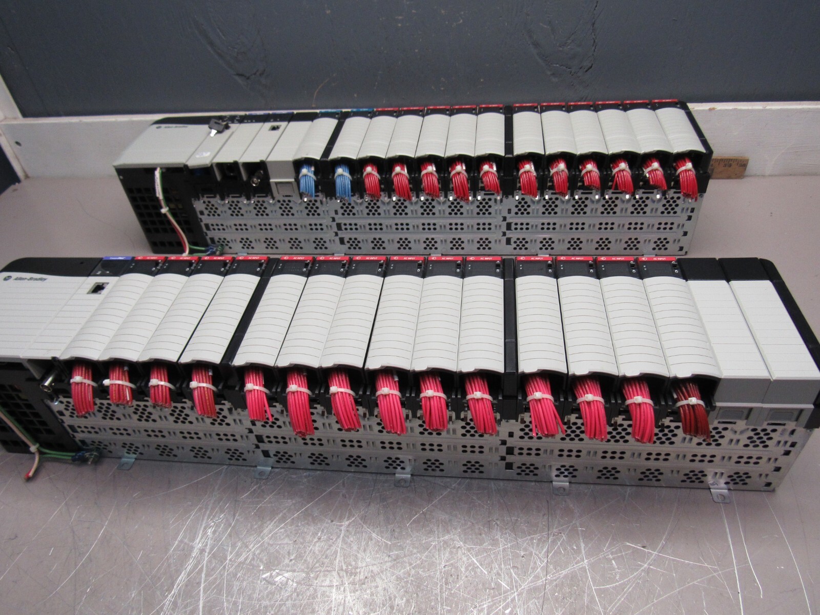 ALLEN BRADLEY CONTROLLOGIX SYS. w/PARALLEL UNIT 1756-L61 w/30QTY I/O MODULES XLN