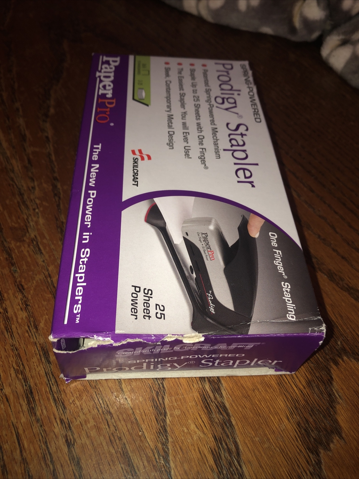 Skilcraft Bostitch inPOWER Prem Desktop Stapler 28 Sheet Capacity 071503280244