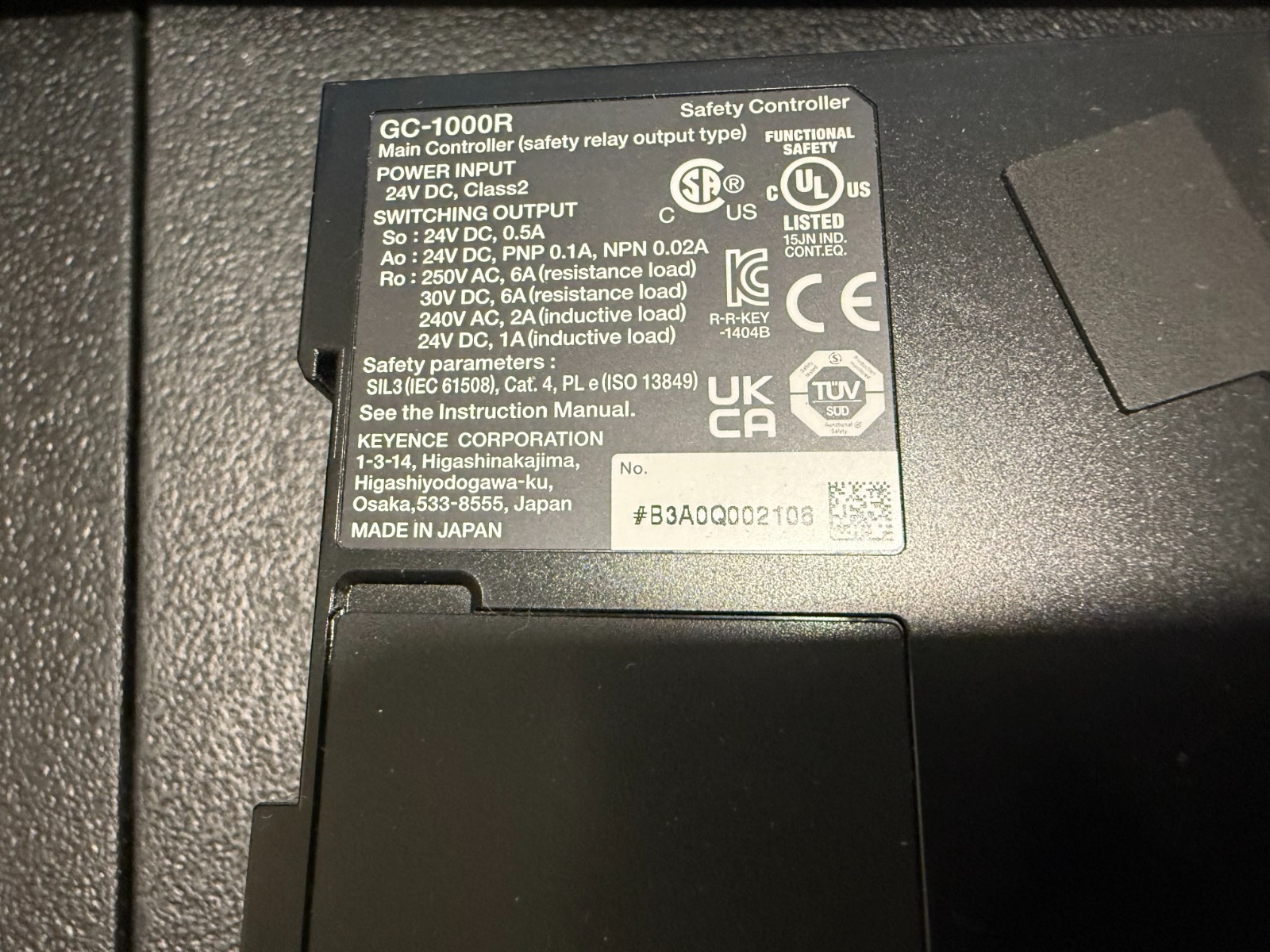 Used KEYENCE GC-1000R Safety Controller w/Sensor Cable. Free Shipping.