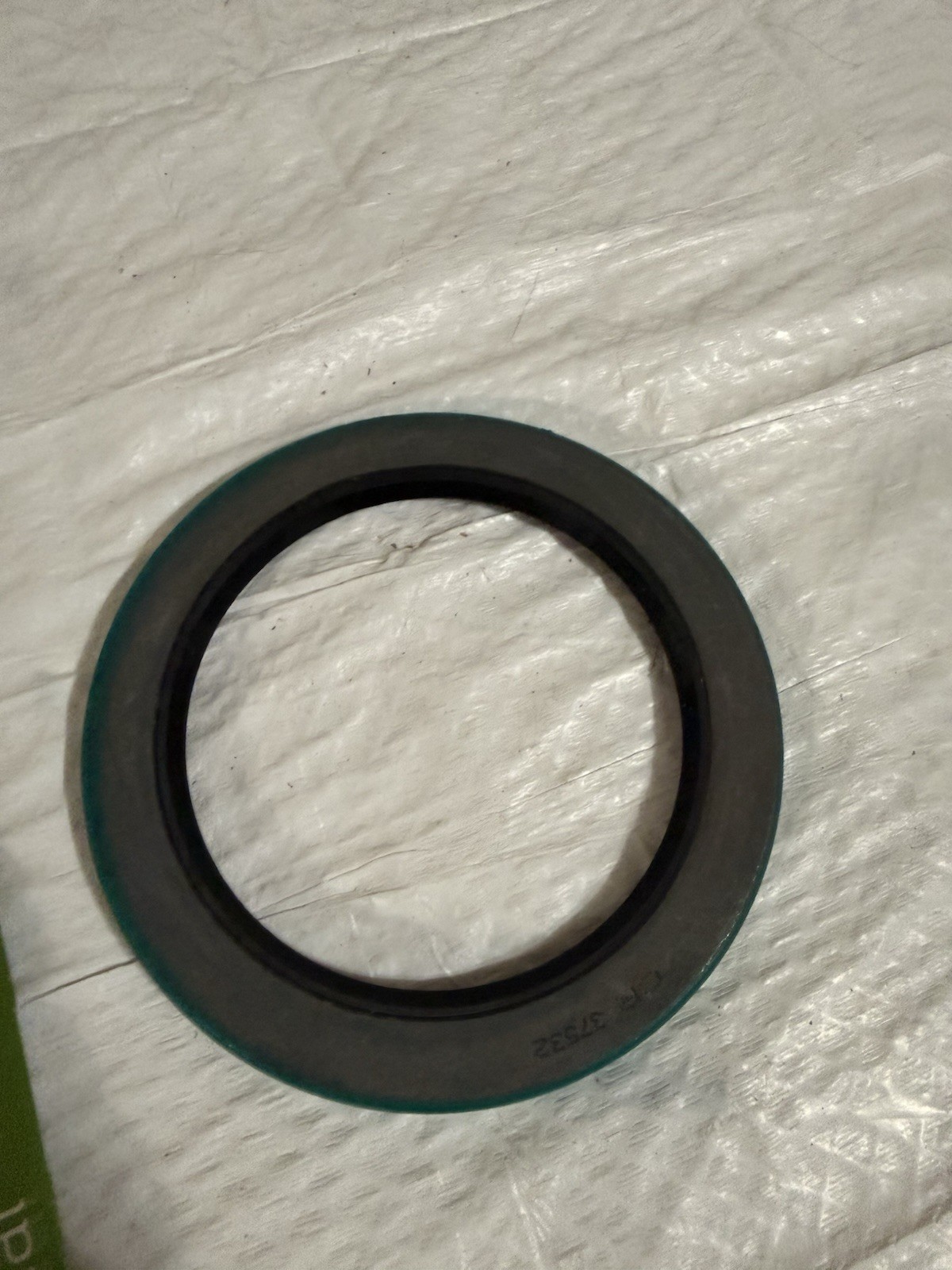 skf 37532 Oil Seal New In Box