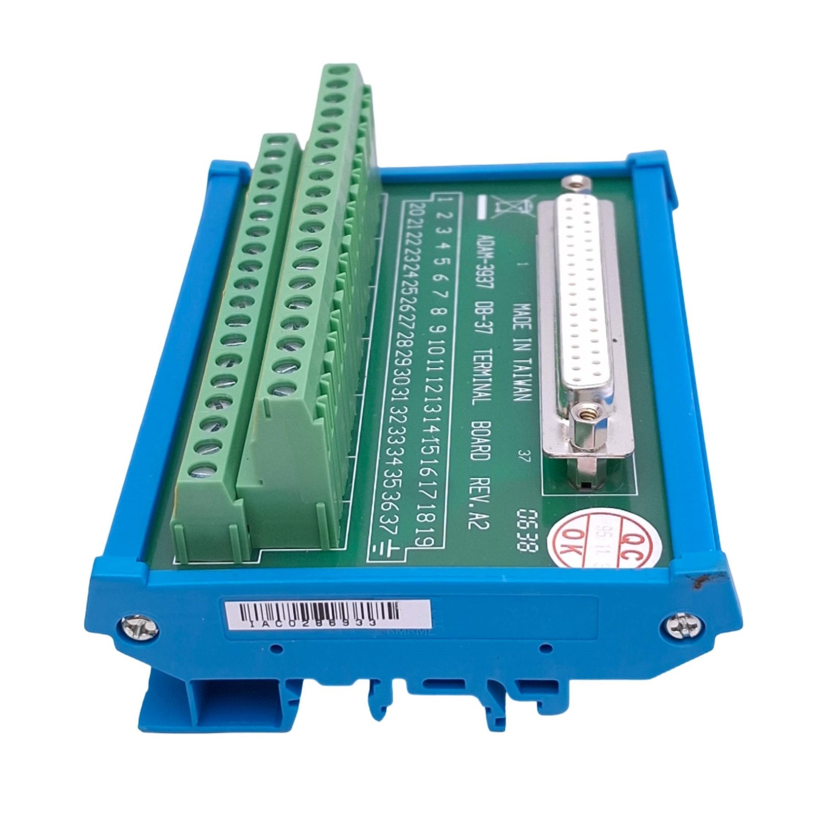 Advantech ADAM-3937 DB-37 Terminal Board, 37-Pole DB37F, DIN Rail Mount