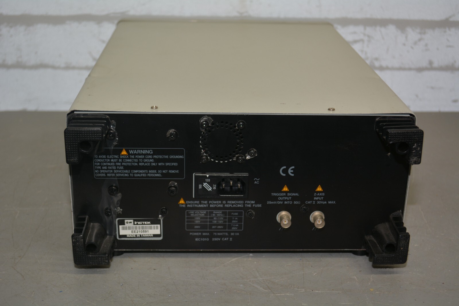 ^ Instek GOS-6200 Analog Oscilloscope #X2027