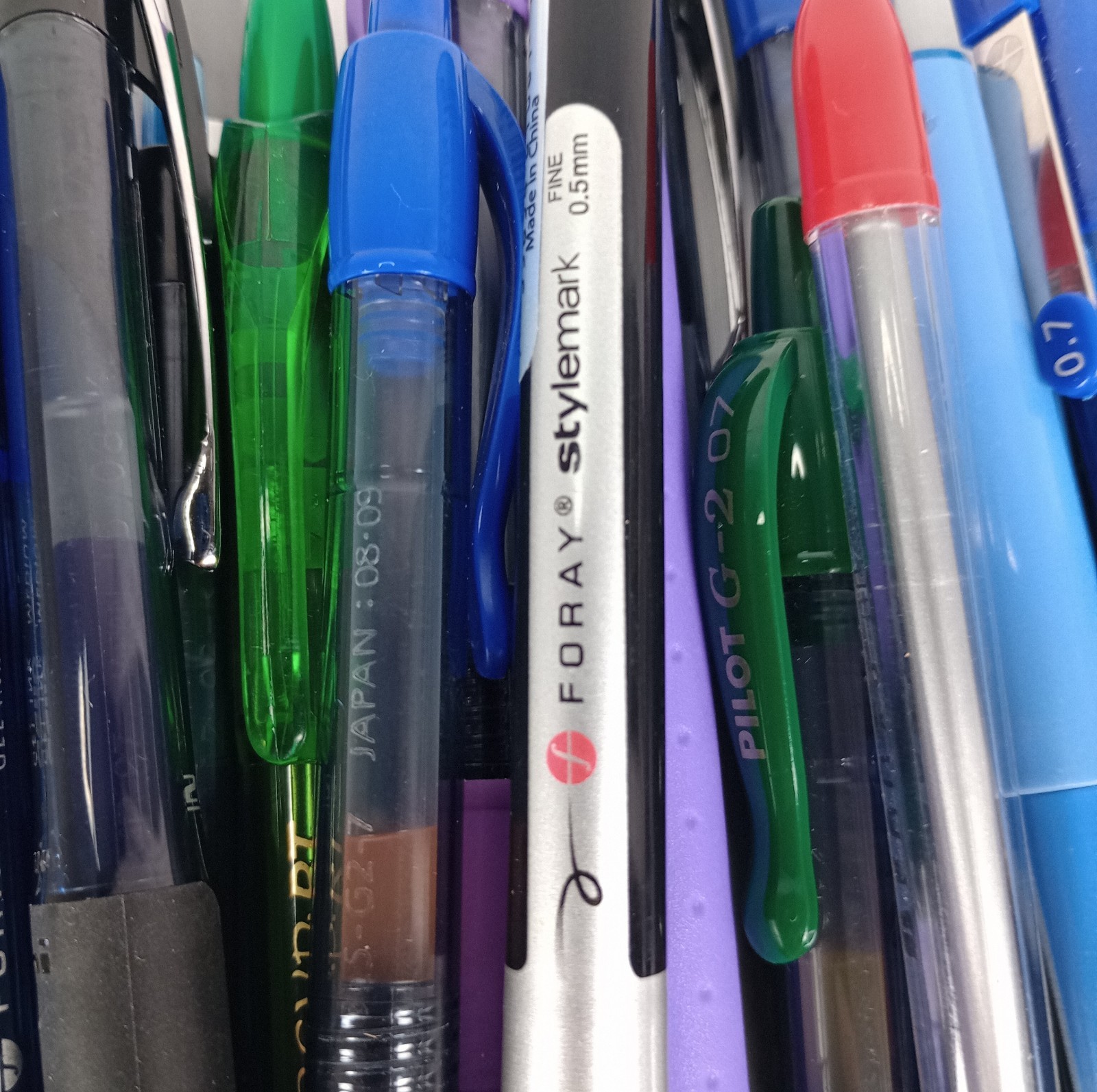 Lot 95 Name Brand Ink Pens Pilot G2 Uni-ball Vision Elite Sharpie S-Gel Tested
