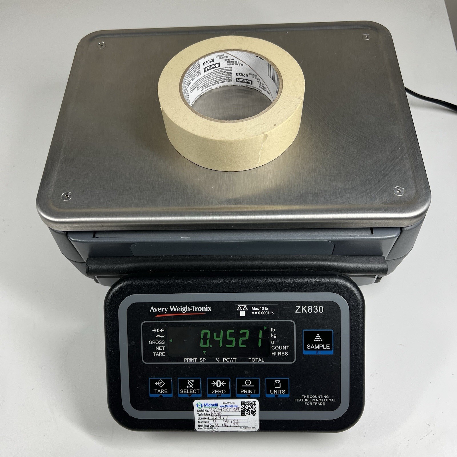 Avery Weigh-Tronix ZK830 Counting Scale (10 Pounds Max) BSQ-0912-035 Works Great