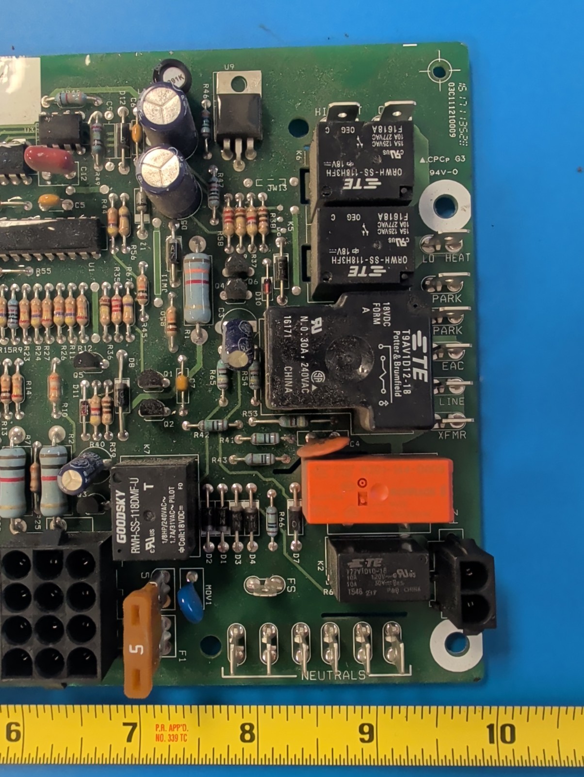 Goodman PCBBF132 OEM Furnace Control Circuit Board 1165-410 1165-83-4122A TESTED