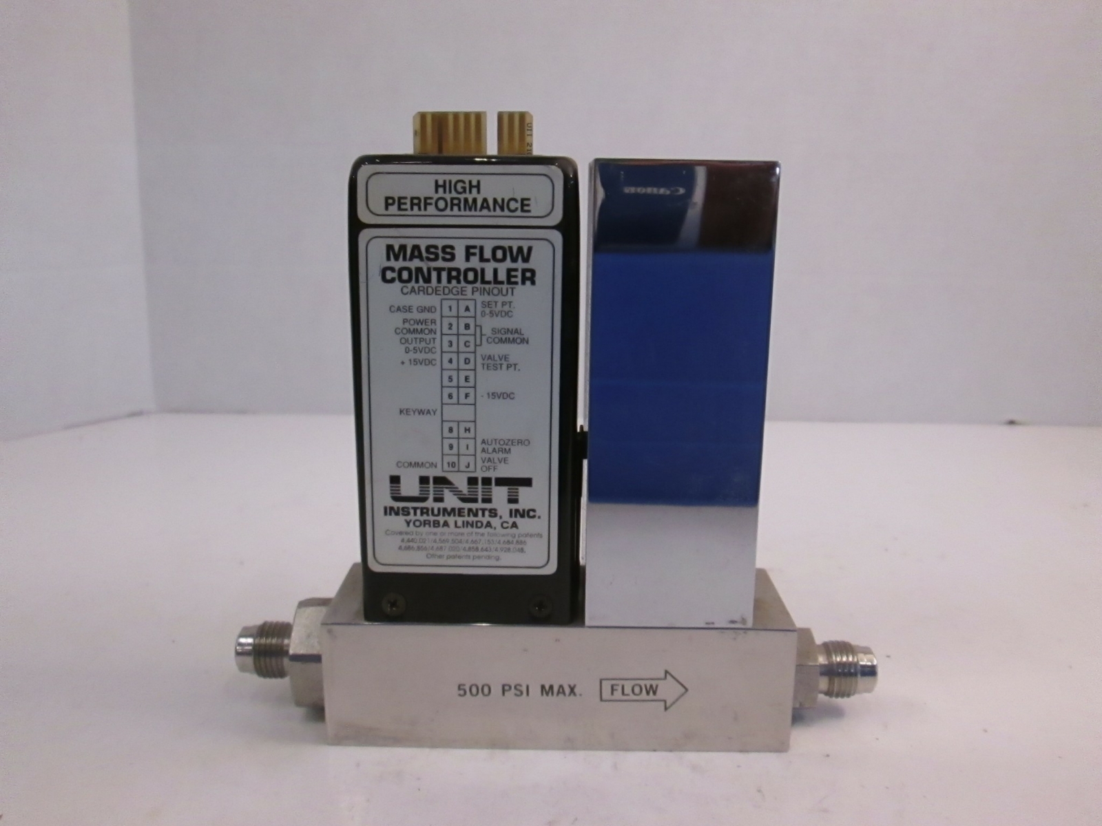 Unit UFC-2020 Mass Flow Controller, O2, 15 SLM, 1/4″ MVCR, Used