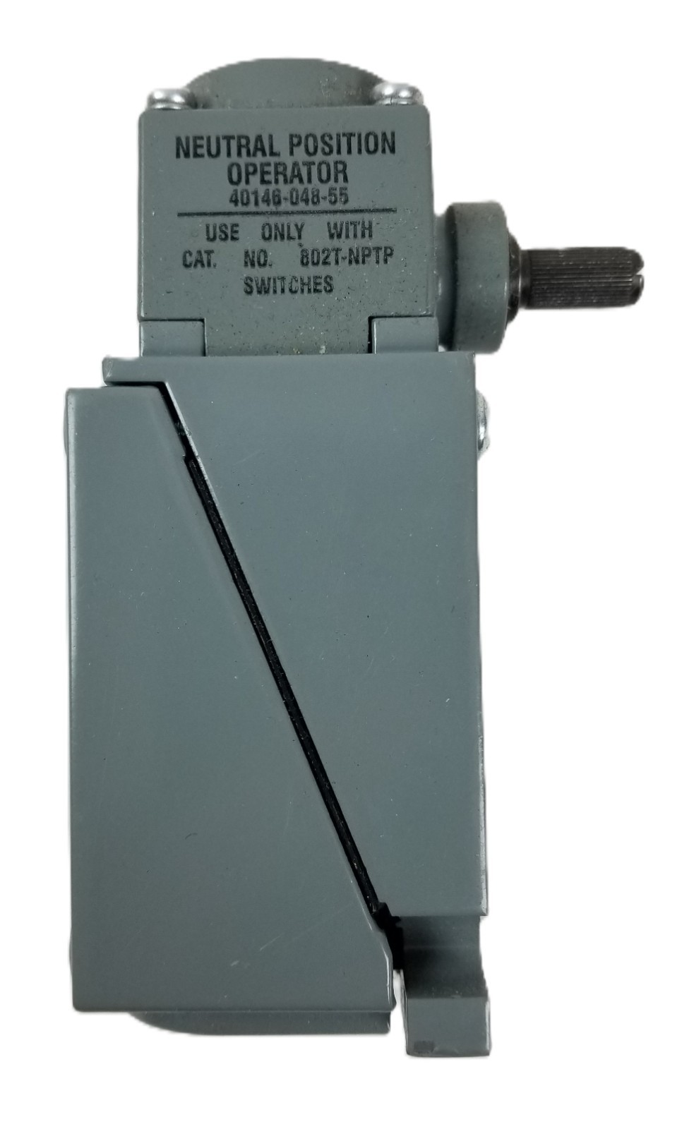 Allen-Bradley 802T-NPTP Limit Switch Oil Tight 4-Circuit 2NO/2NC 1/2″ NPT NEW