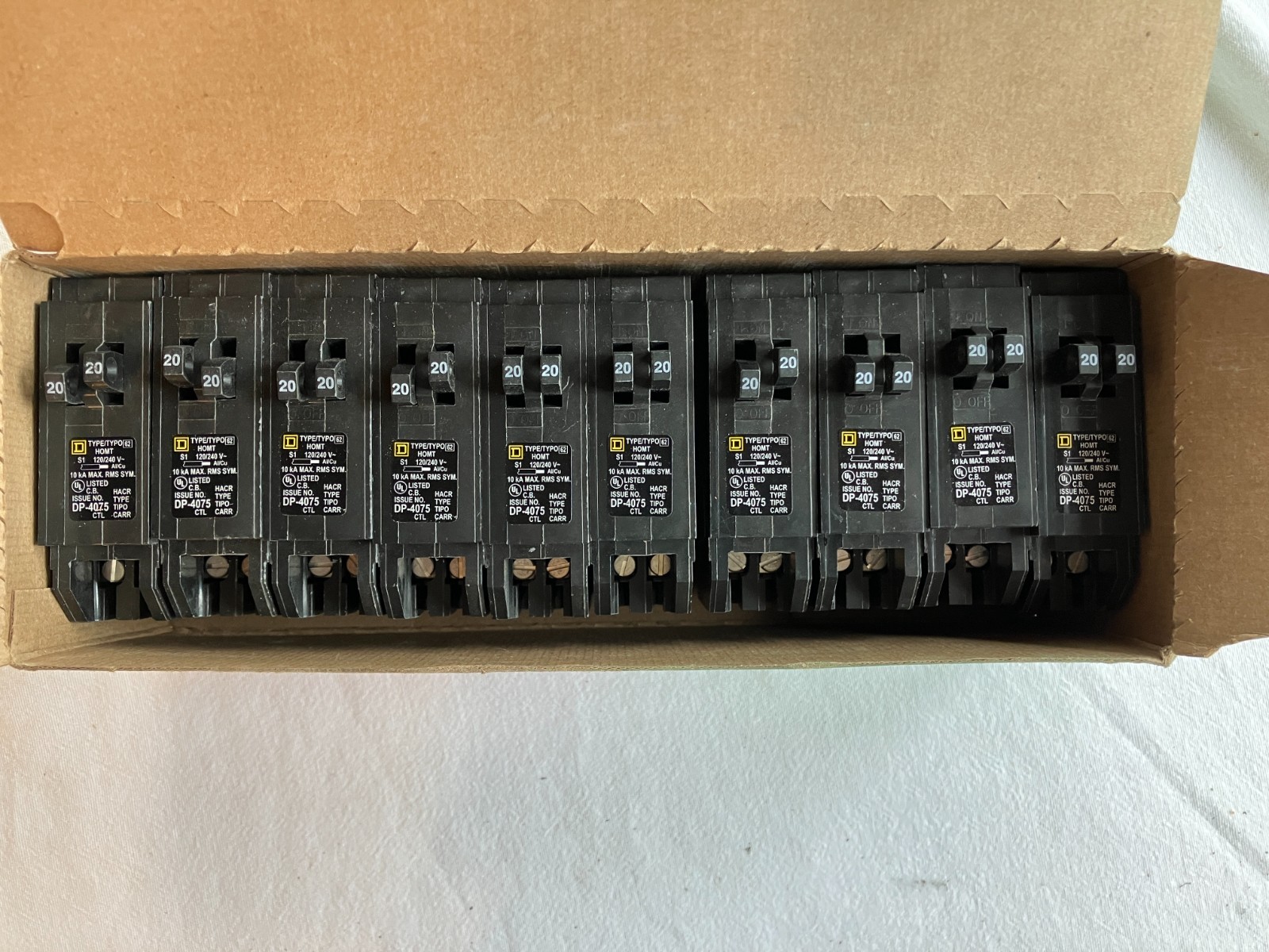 Square D HOMT2020 Homeline 20 amp Twin 1 Pole Tandem Circuit Breaker – 10 Pack