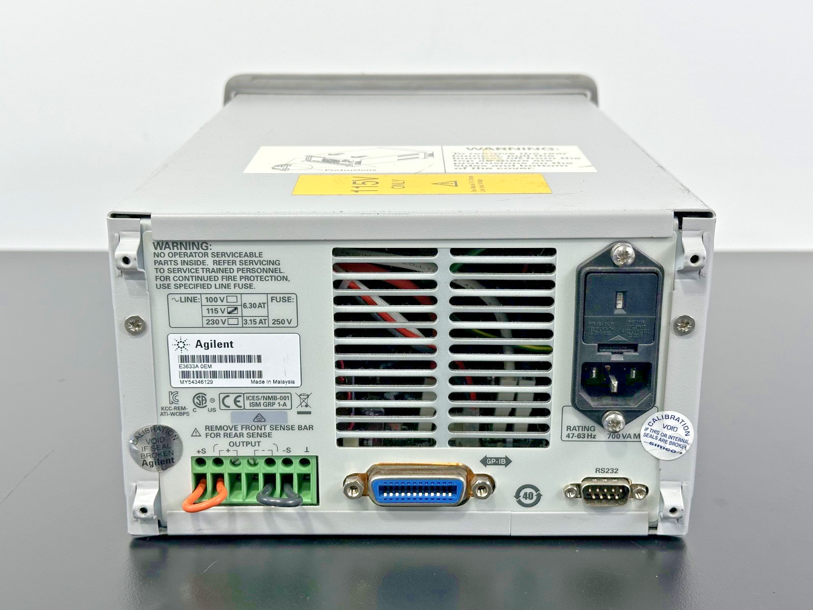 Agilent E3633A OEM DC Power Supply 8V 20A / 20V 10A Bench Power Supply