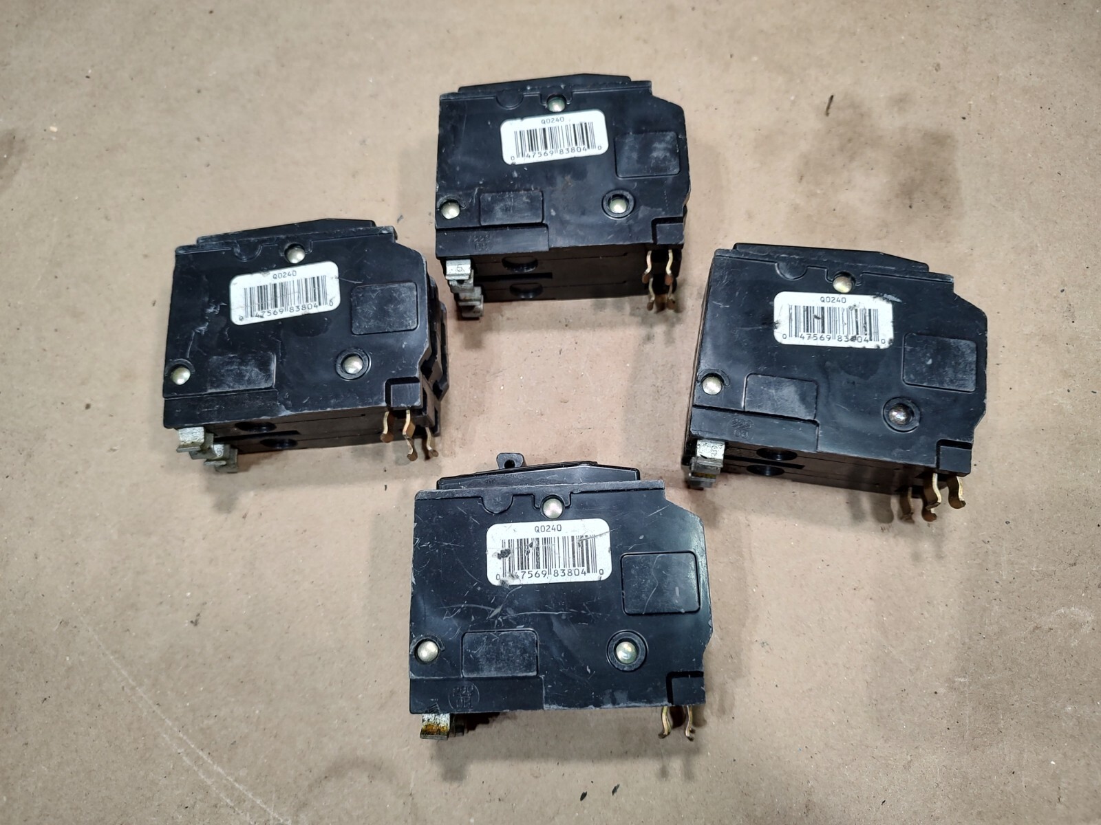 4-PACK – 40 Amp Square D 2 Pole 40A HACR Type QO240 Al/Cu Type QO 240V Breaker
