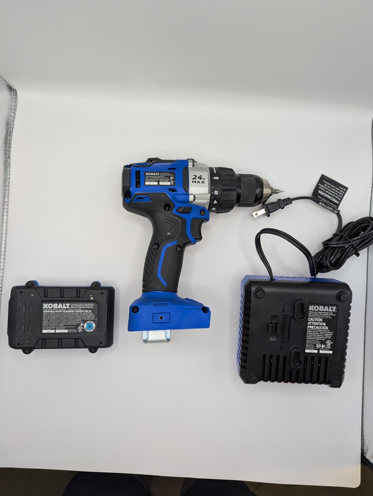 Kobalt 24V Max Brushless Drill Driver with Battery/Charger/Soft Bag and Bit Set