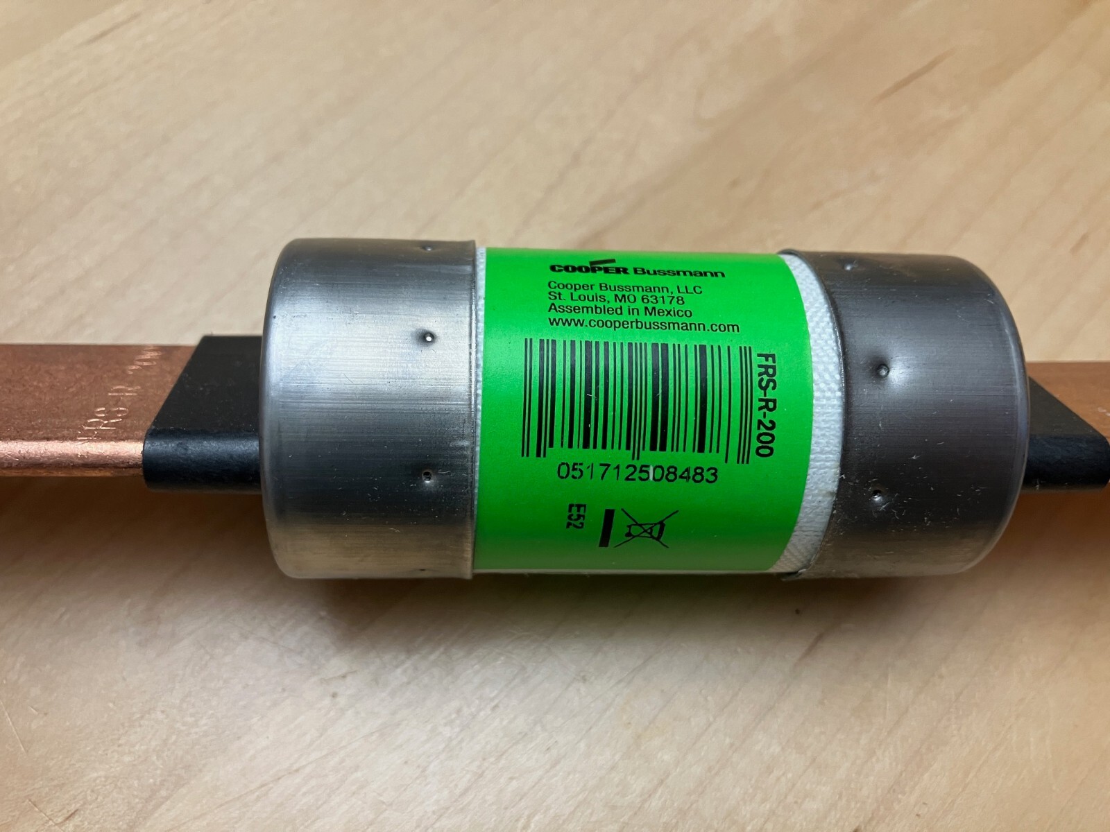 Bussmann FRS-R-200 FRSR200 FRSR 200A 600V Fusetron Dual Element Time-Delay Fuse