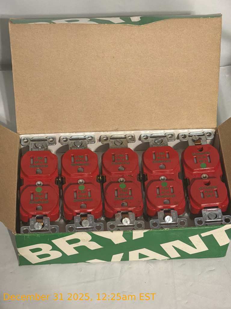 NEW Bryant 8200-Reds Safety Shutter Receptacle Red Hospital Grade Duplex 15 Amps