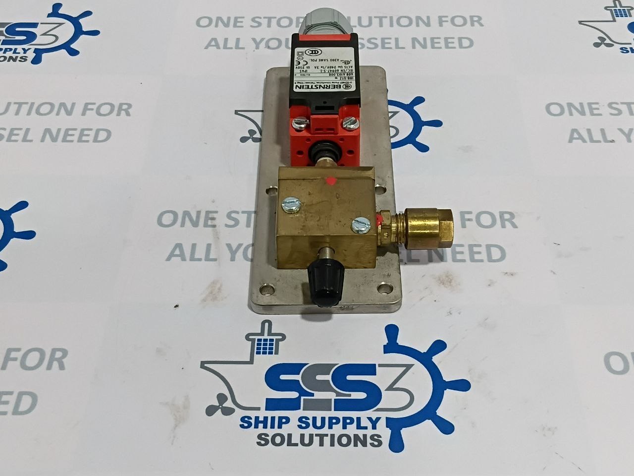 Bernstein I88-U1Z w Limit Switch 608.6103.008 AC15 Ue 240V/Ie 3A Ui 250V IP65
