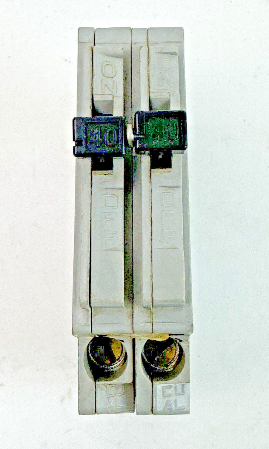 CHALLENGER – A240 – COMMON TRIP CIRCUIT BREAKER – 40A, 2 POLE, 240 VAC, A-240