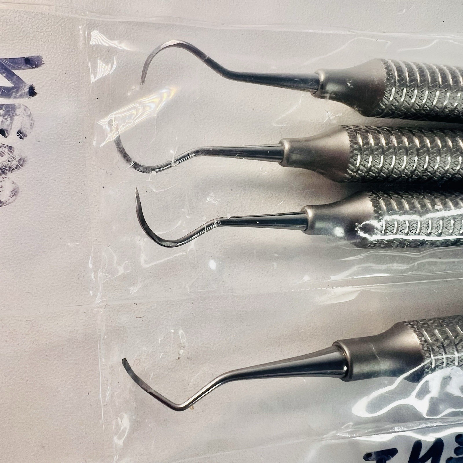 Sandstone Finishing – Dental Scaler 4 Pc Set Sickle Scalers + Gracey Curette 5/6