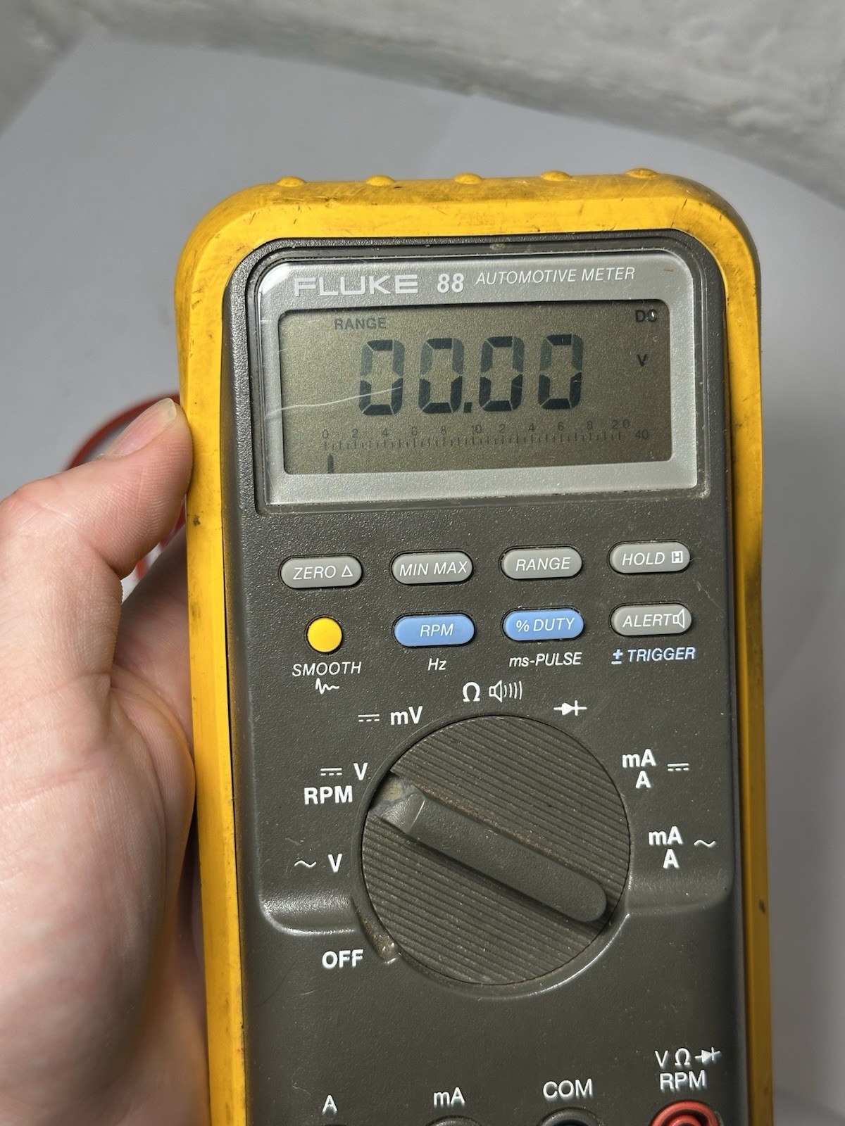 FLUKE 88 Automotive Voltmeter Electrical Meter Auto Tool Used Working
