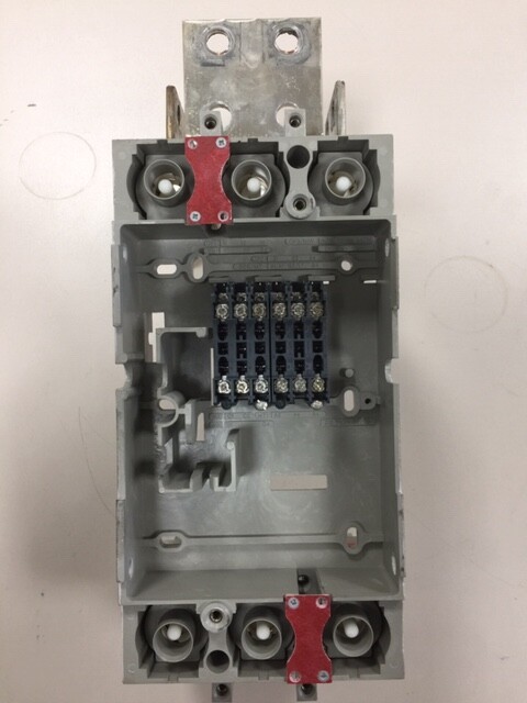 Merlin Gerin NSJ400 / NSJ600 Plug in Base Adapter 32514 w/ Bus Bar Extensions