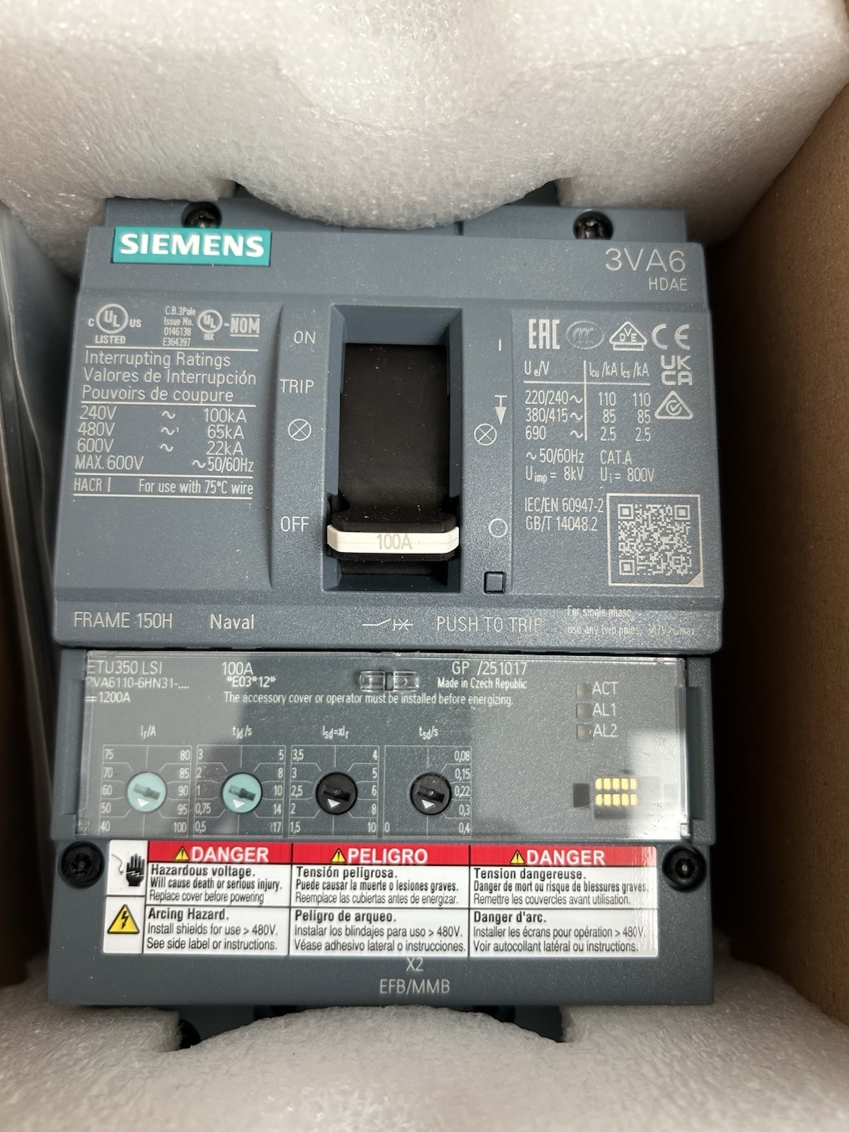 Breakers- Siemens 3VA6 3-Pole MCCB 100A 600V Trip Indicator 3VA6110-6HN31-0AA0