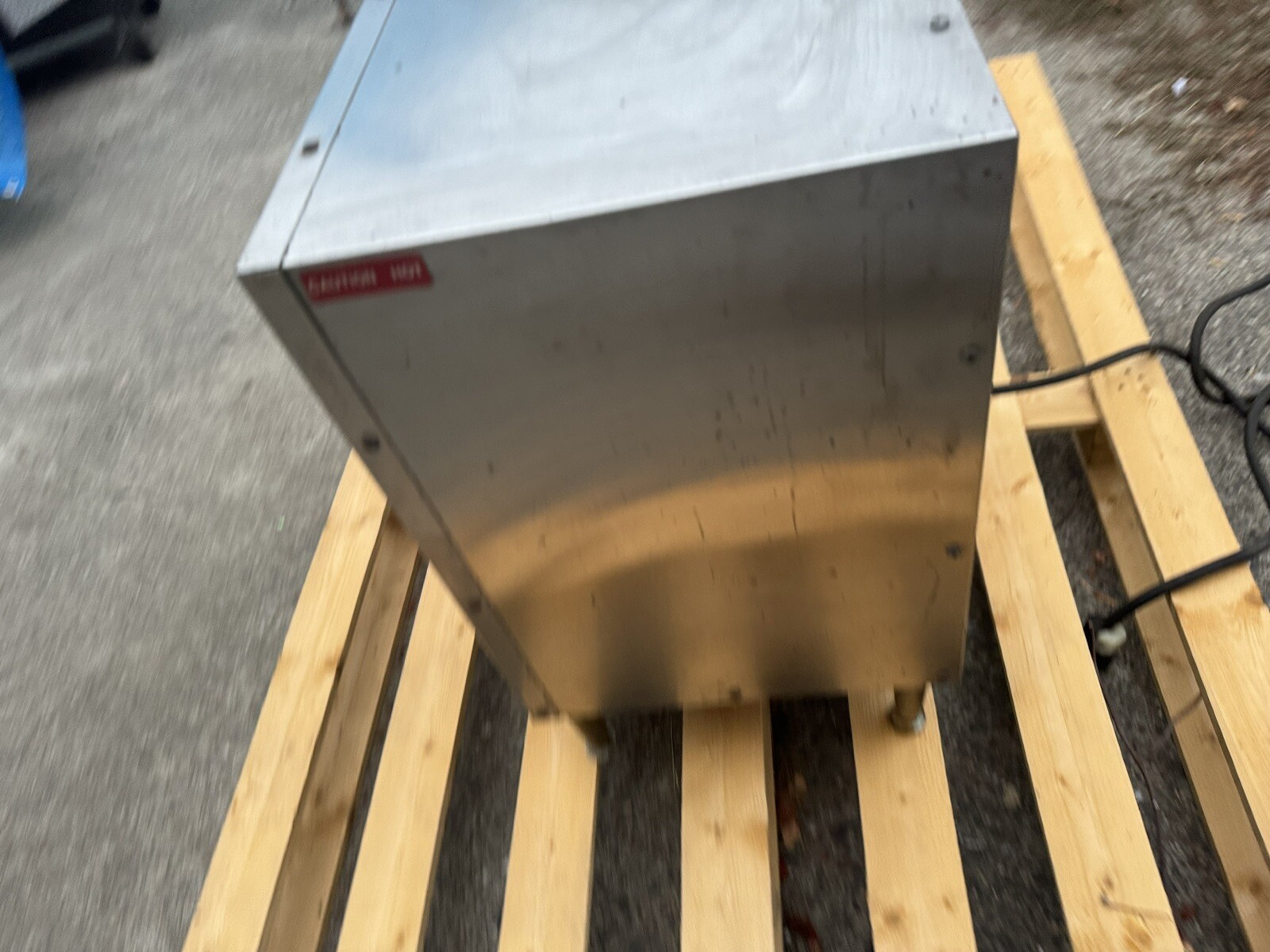 Lang MeltMaster Plus II conveyor broiler MM24-P. For commercial use.