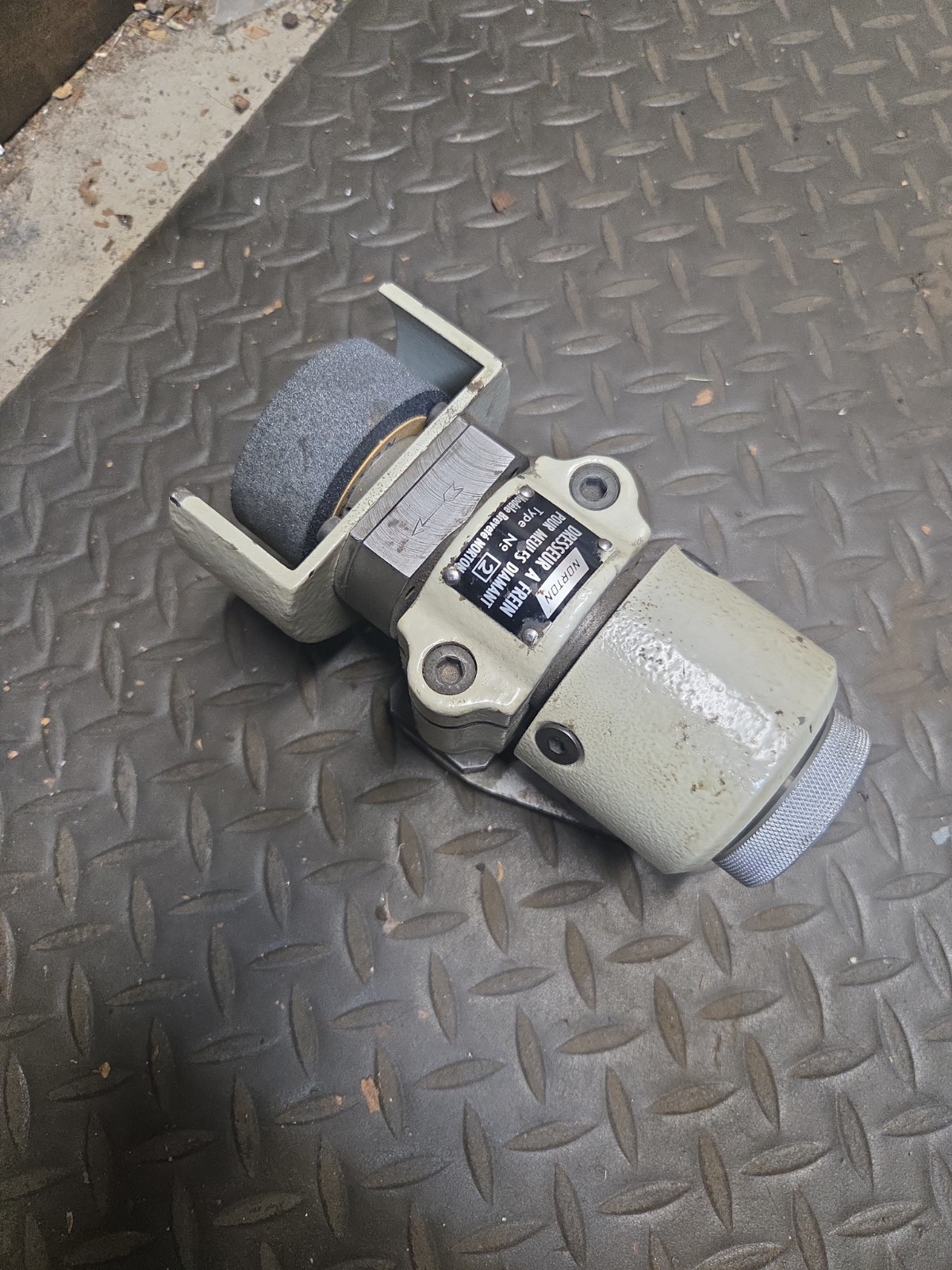 Norton Brake Controlled Truing Device #2 Grinding Wheel Dresser Machinist Tool