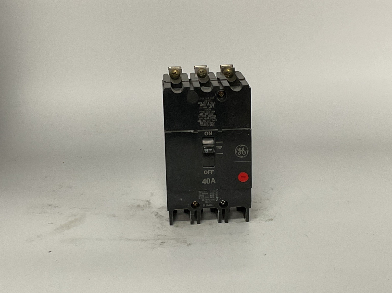 GE 40 AMP CIRCUIT BREAKER 3 POLE 480Y/277V TEY340 MO2