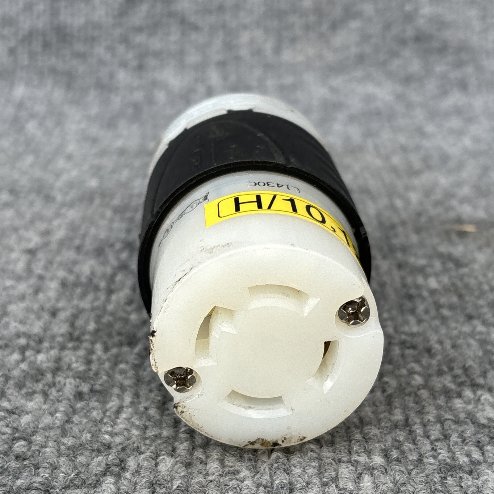 Pass & Seymour L1430C 30A 125/250V 3P 4W Twist Lock Receptacle Connector Used