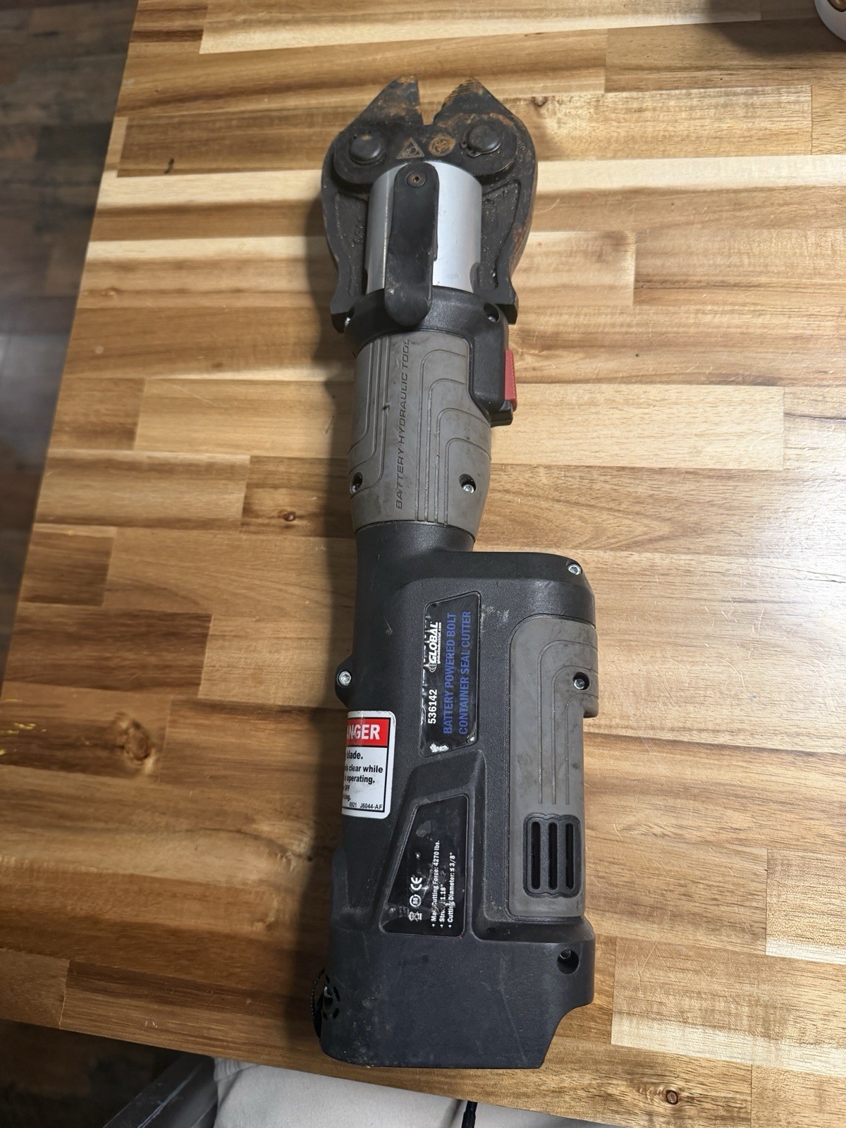 Global Industrial Battery Powered 3/8 inch Bolt Cutter