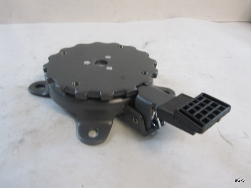 4 Bolt Floor Mount Swivel Lock with Foot Release