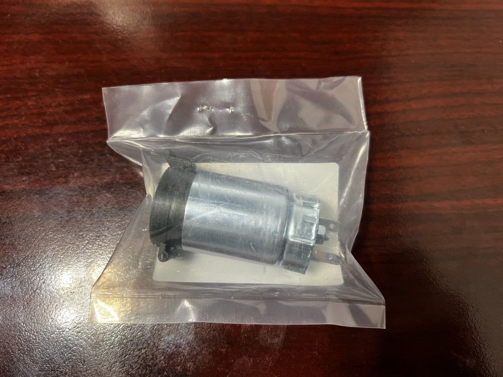 Genuine OEM LS Tractor SOCKET-POWER-TRG750 (40221073)