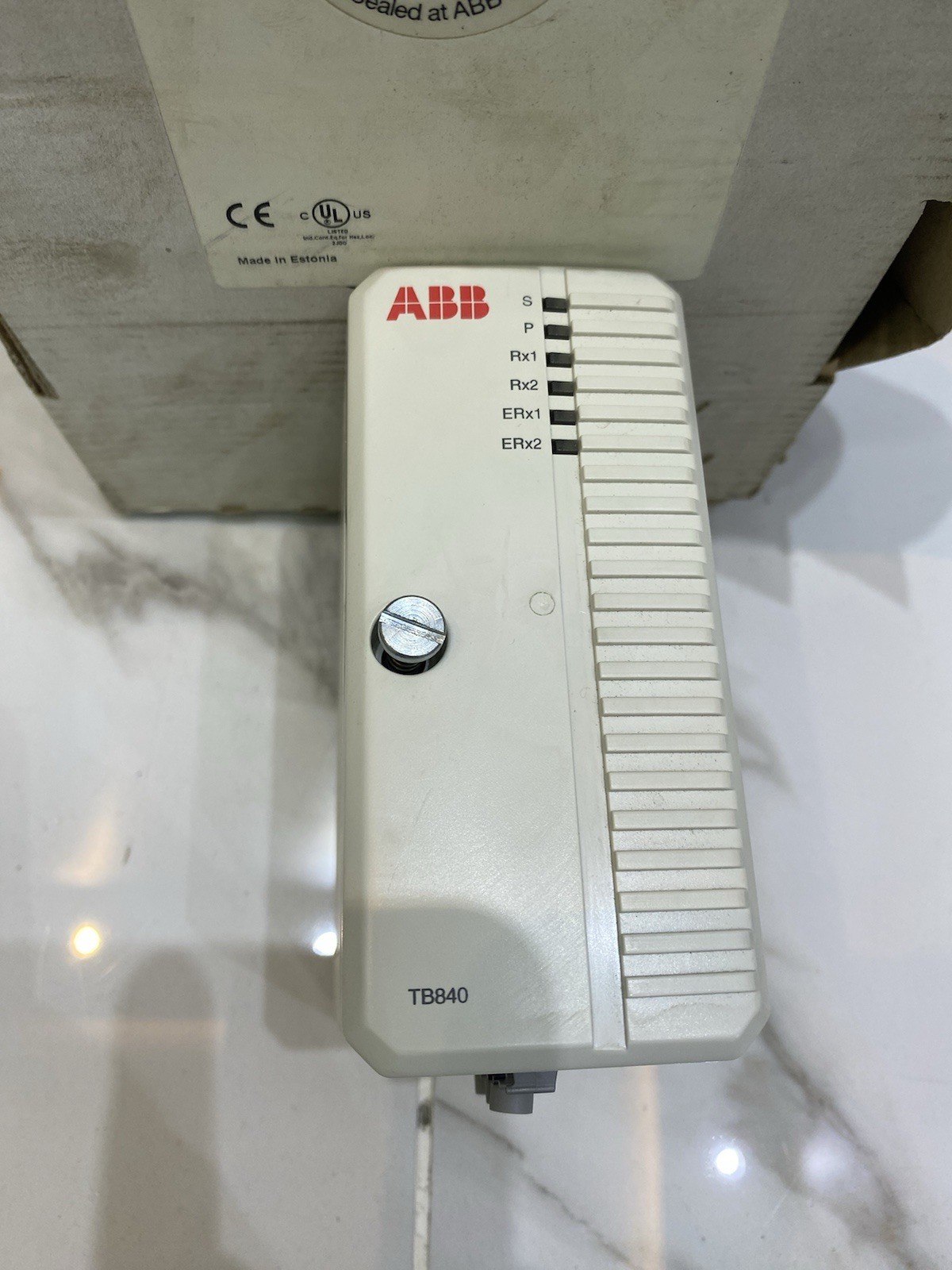 ABB 3BSE021456R1 , TB840 CLUSTER MODEM MODULE