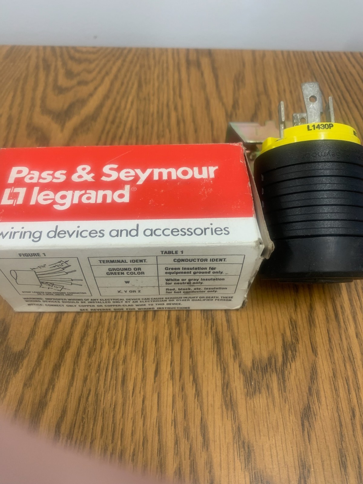 Pass & Seymour L1430P “NEW” 3P 30A 125/250V Fast Shipping!