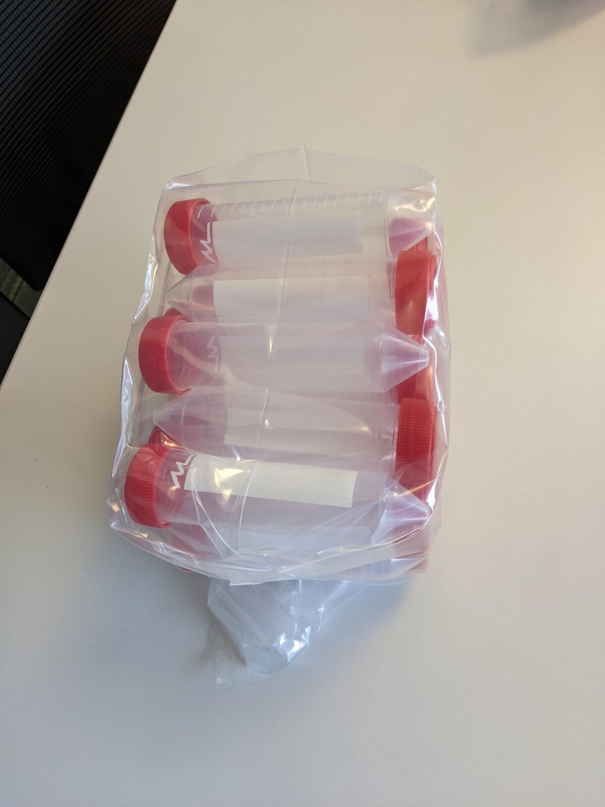 Conial centrifuge tubes- 50mL , Sterile, 25 tubes per pack 500 per case