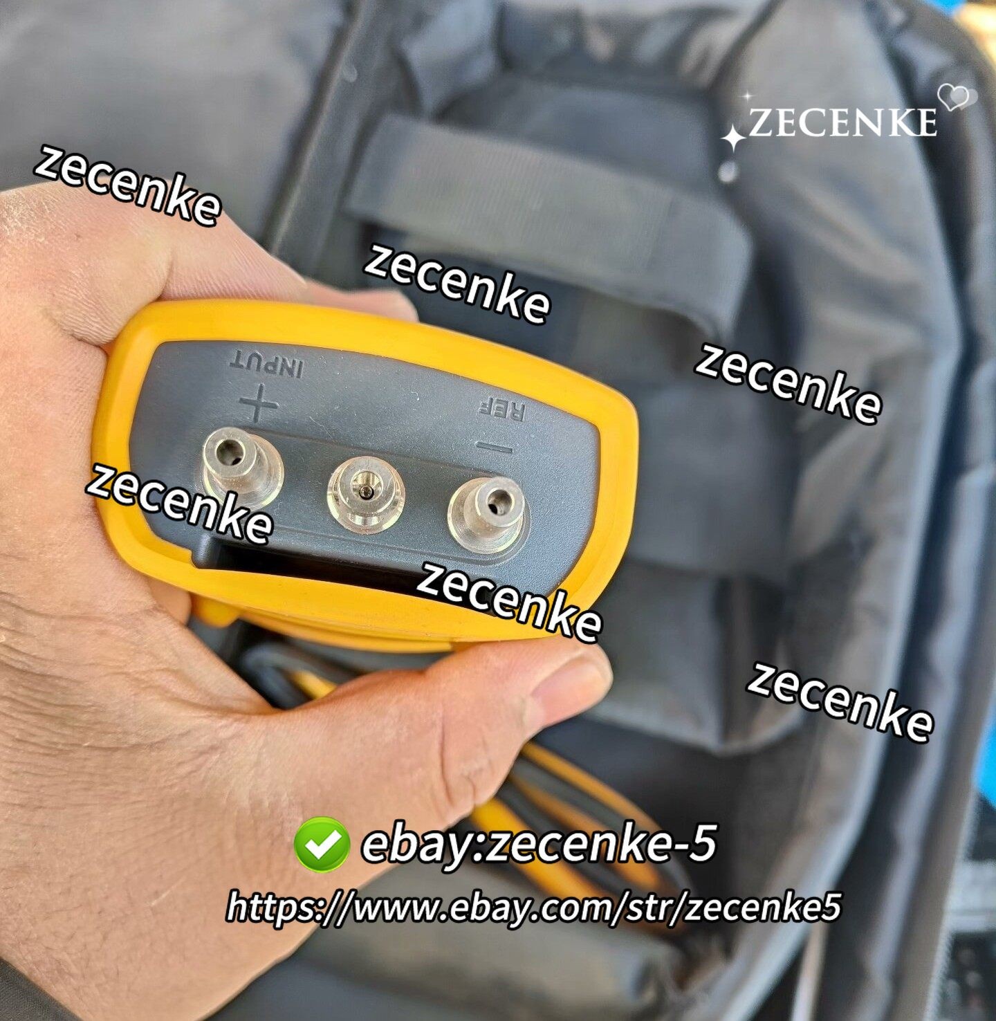 Fluke 922 Airflow Micromanometer with Bright Backlit Display/stock
