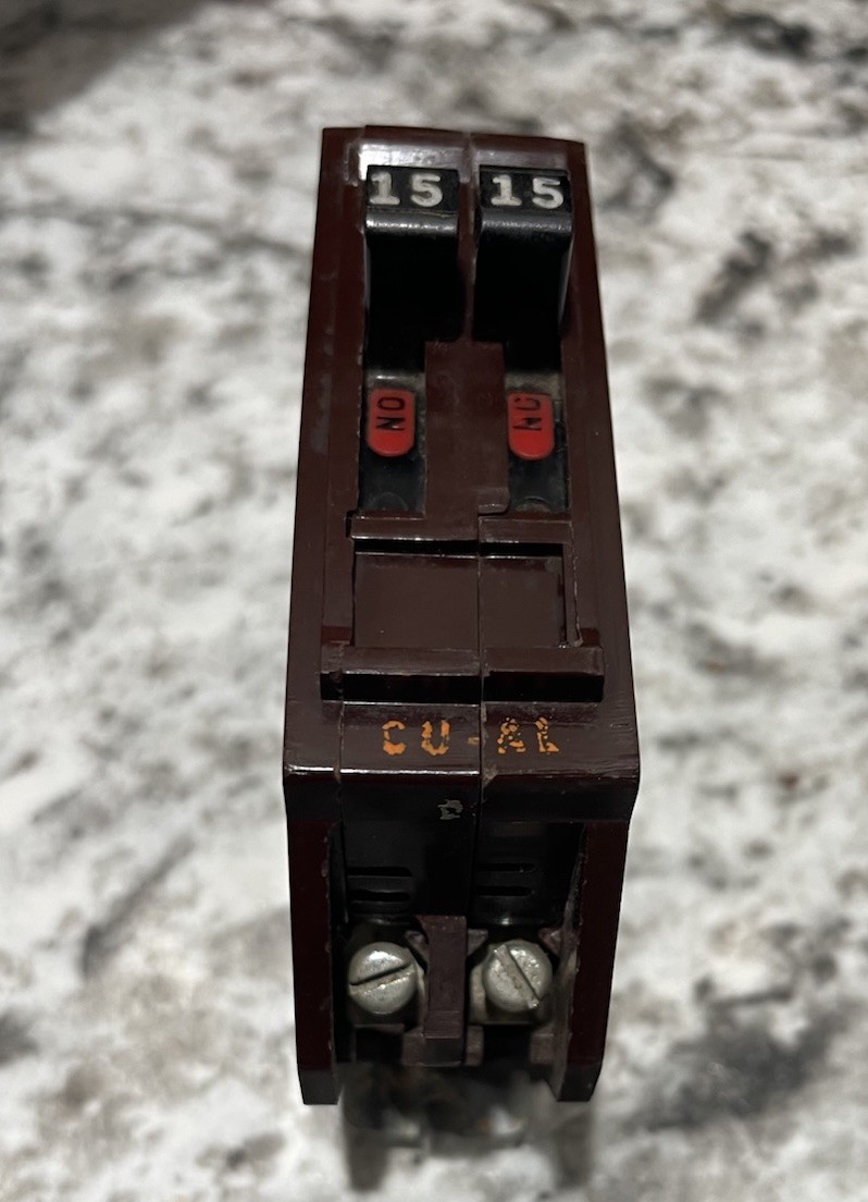 NEW! OS Wadsworth Type B B1515N 15 Amp 120V Metal Feet Tandem Circuit Breaker