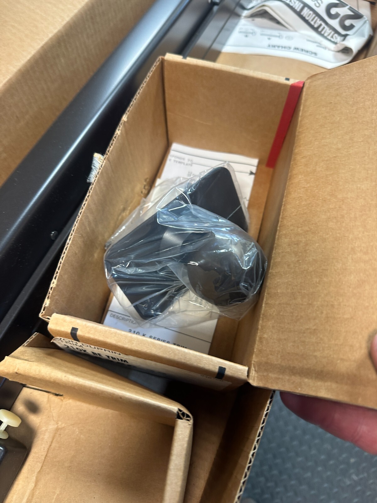 Von Duprin 22K-F 3′ SP313, 139001 Exit Device 299F Strike New in Box