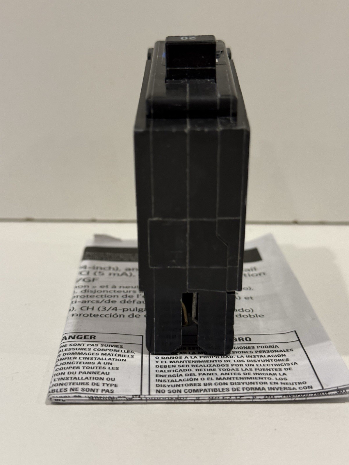 Eaton BRP120DF 120 20A 1-Pole Circuit Breaker *NOB*